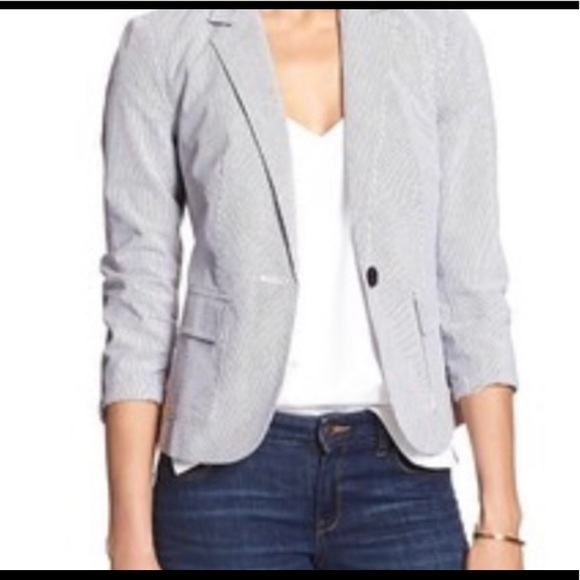 Banana Republic Jackets & Blazers - Banana Republic Searsucker Blazer